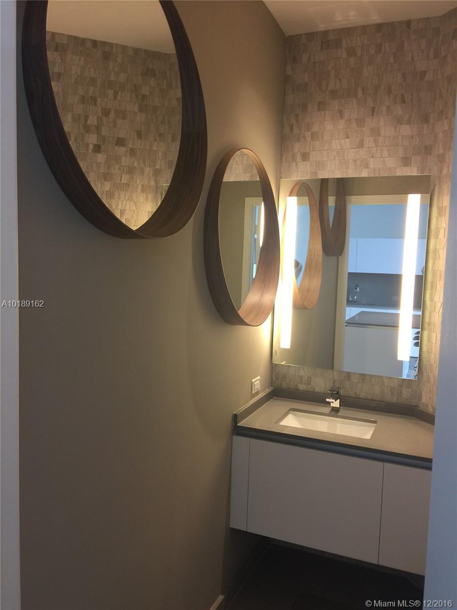 Reach Condominium - Residential Lease