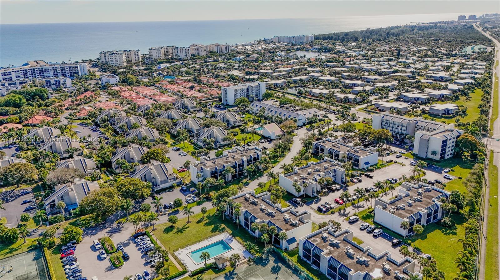 Jupiter Ocean Racquet Club - Residential