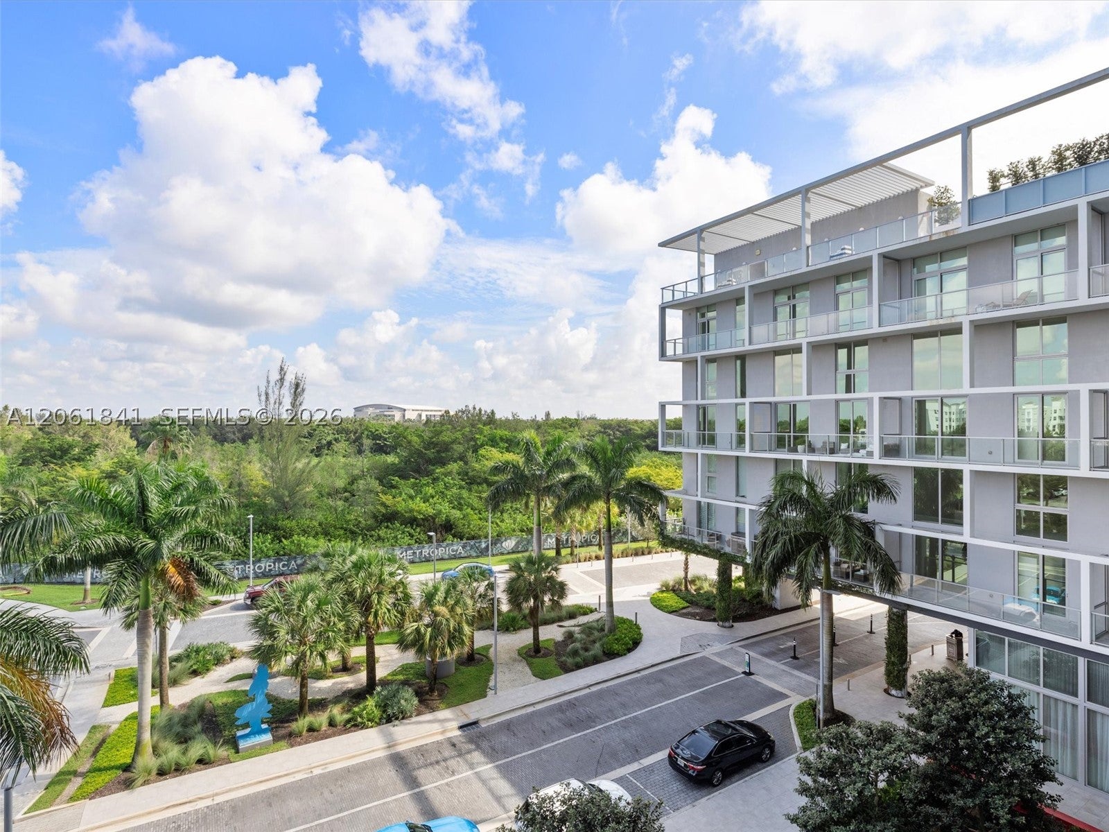 2000 Metropica Way