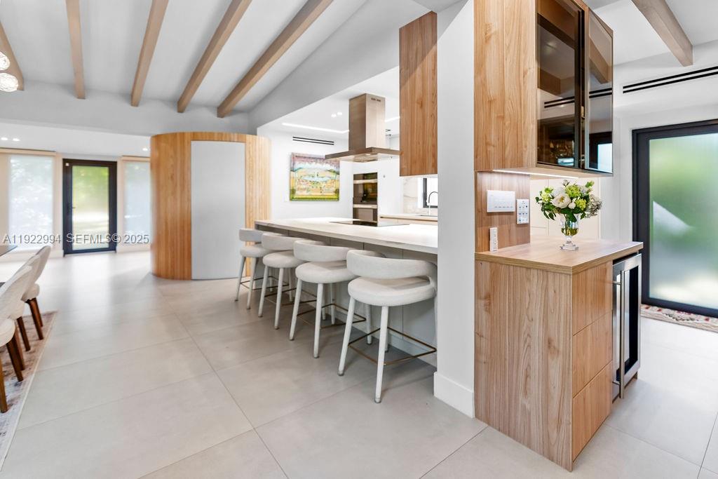 COCONUT GROVE MANOR - Residential