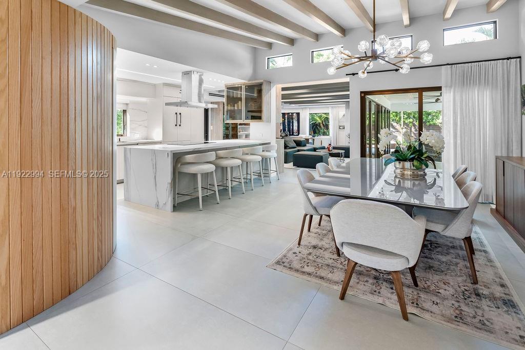 COCONUT GROVE MANOR - Residential