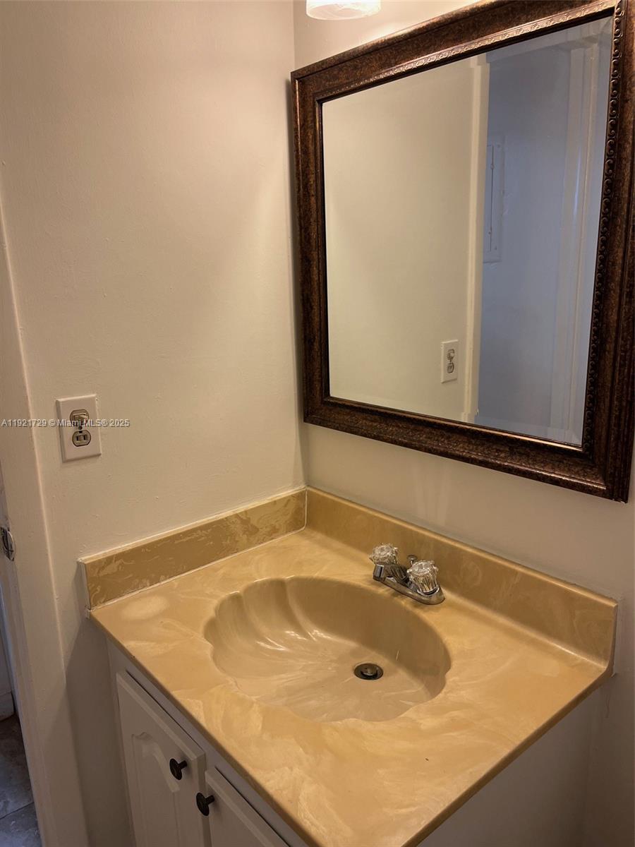 BROOKVIEW CONDO - Residential