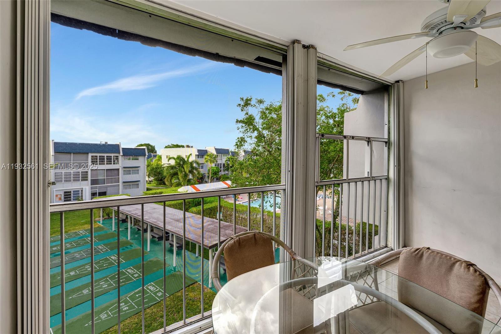 ORIOLE GOLF & TENNIS CLUB - Residential