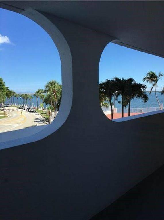 BRICKELL HARBOUR CONDO - Residential Lease