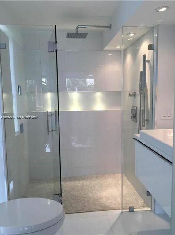 BRICKELL HARBOUR CONDO - Residential Lease