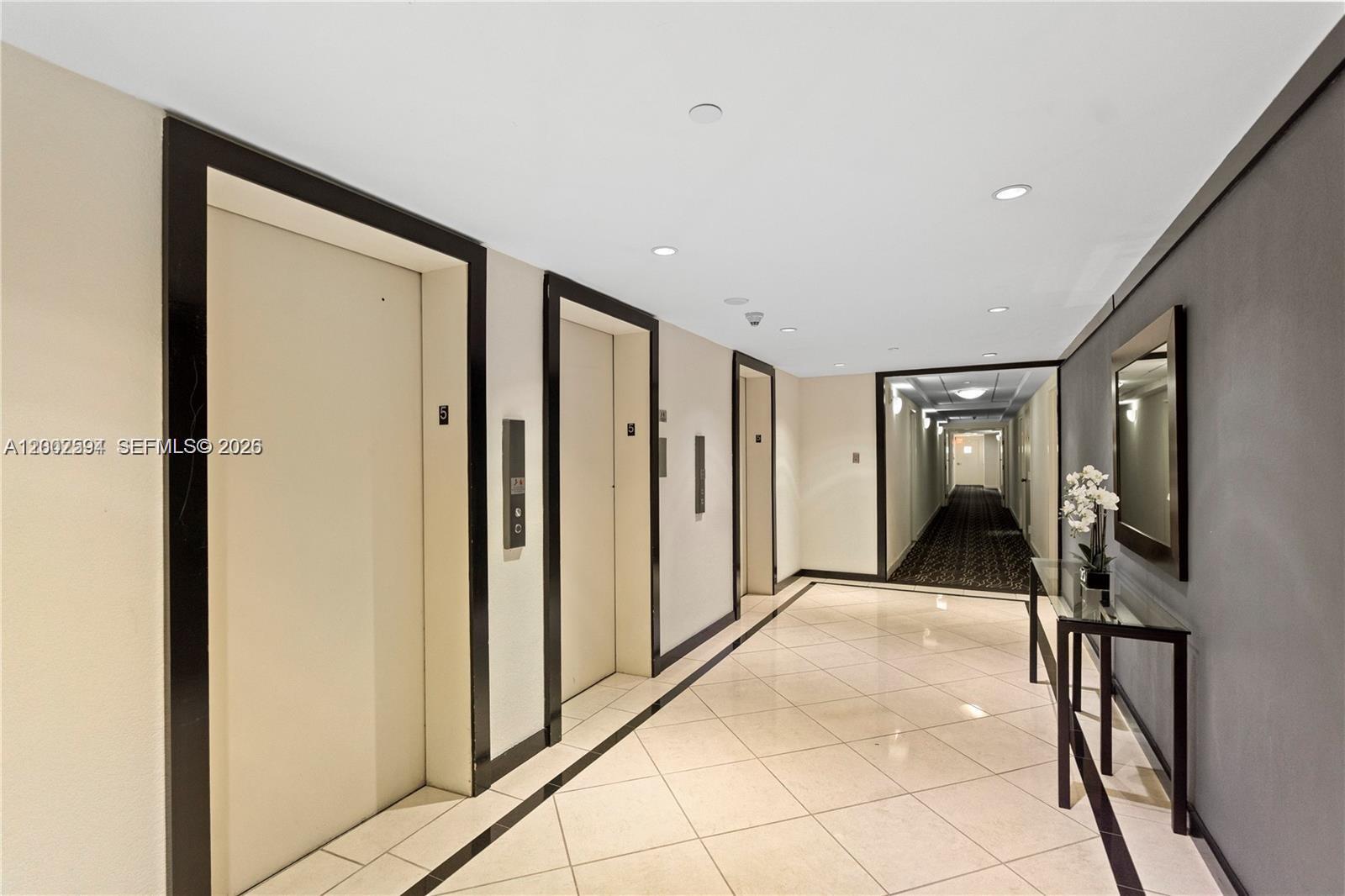 BRICKELL HARBOUR CONDO - Residential Lease