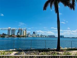 MYSTIC POINTE CONDO NO TH - Residential