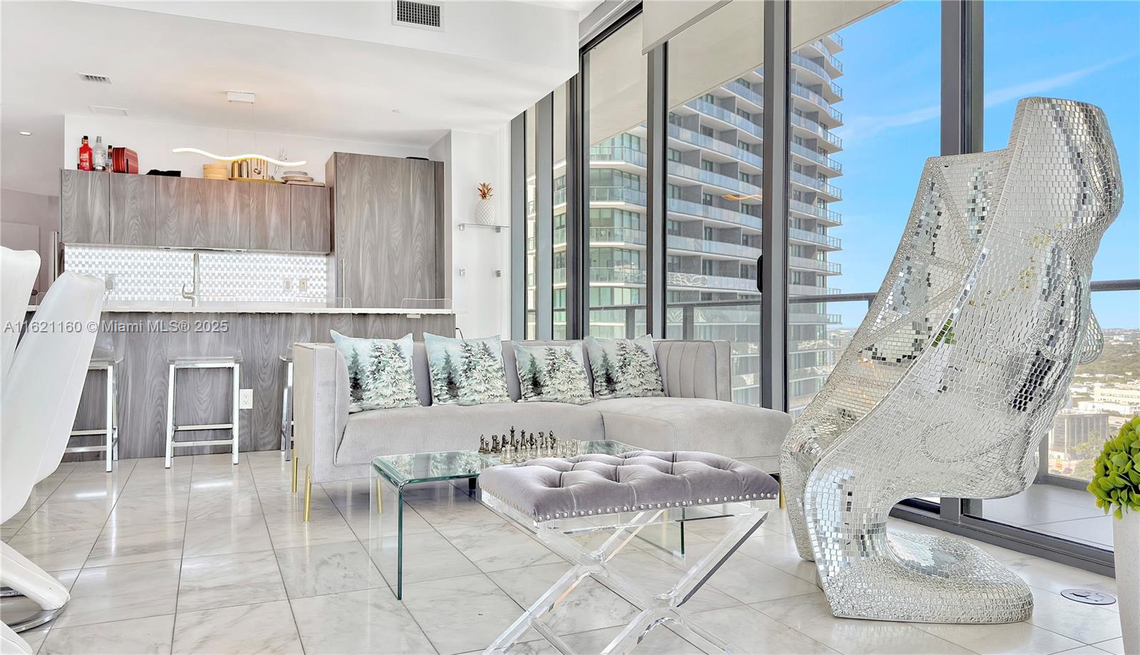 GRAN PARAISO CONDO - Residential