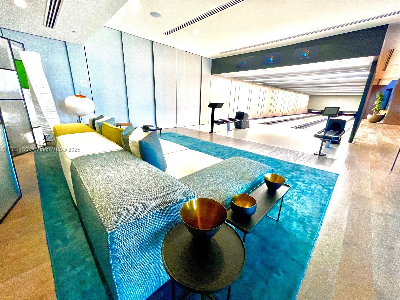 GRAN PARAISO CONDO - Residential