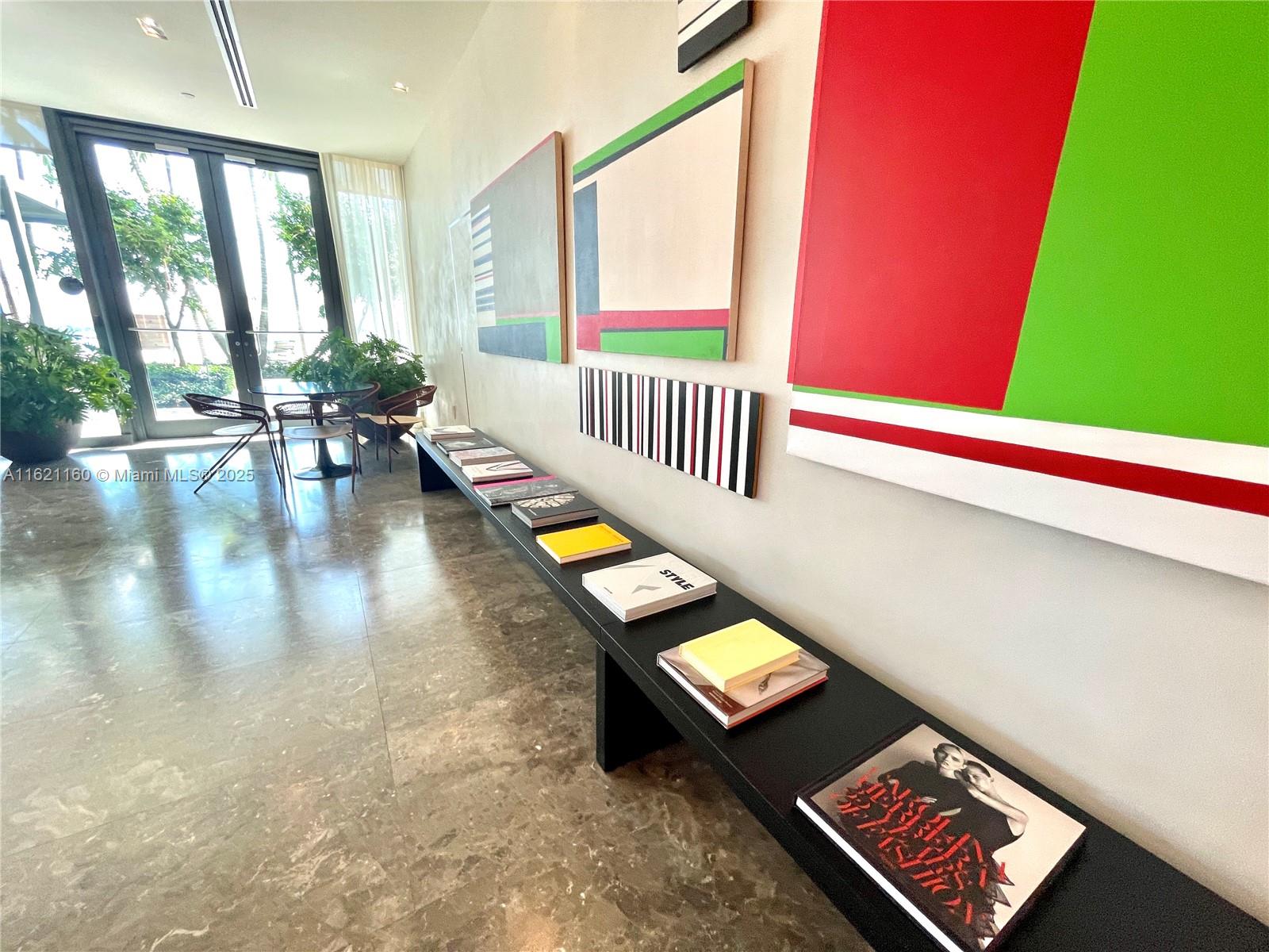 GRAN PARAISO CONDO - Residential