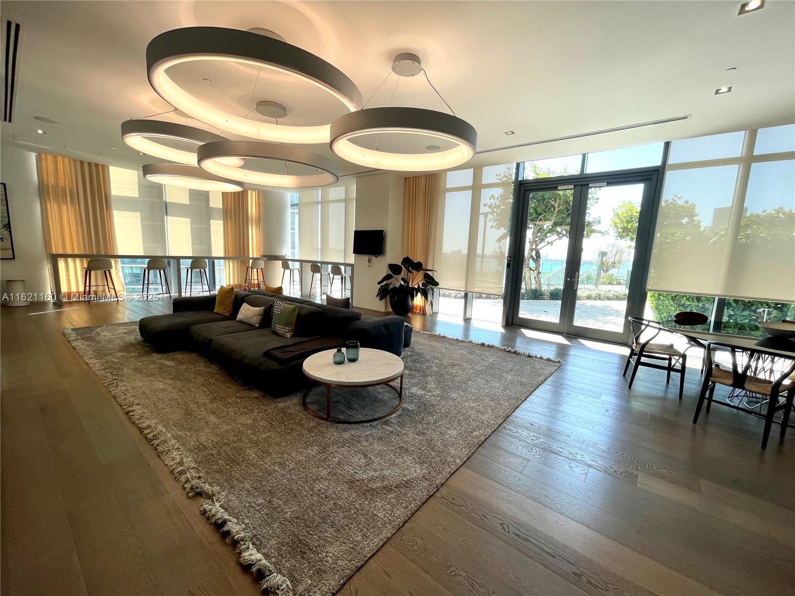 GRAN PARAISO CONDO - Residential