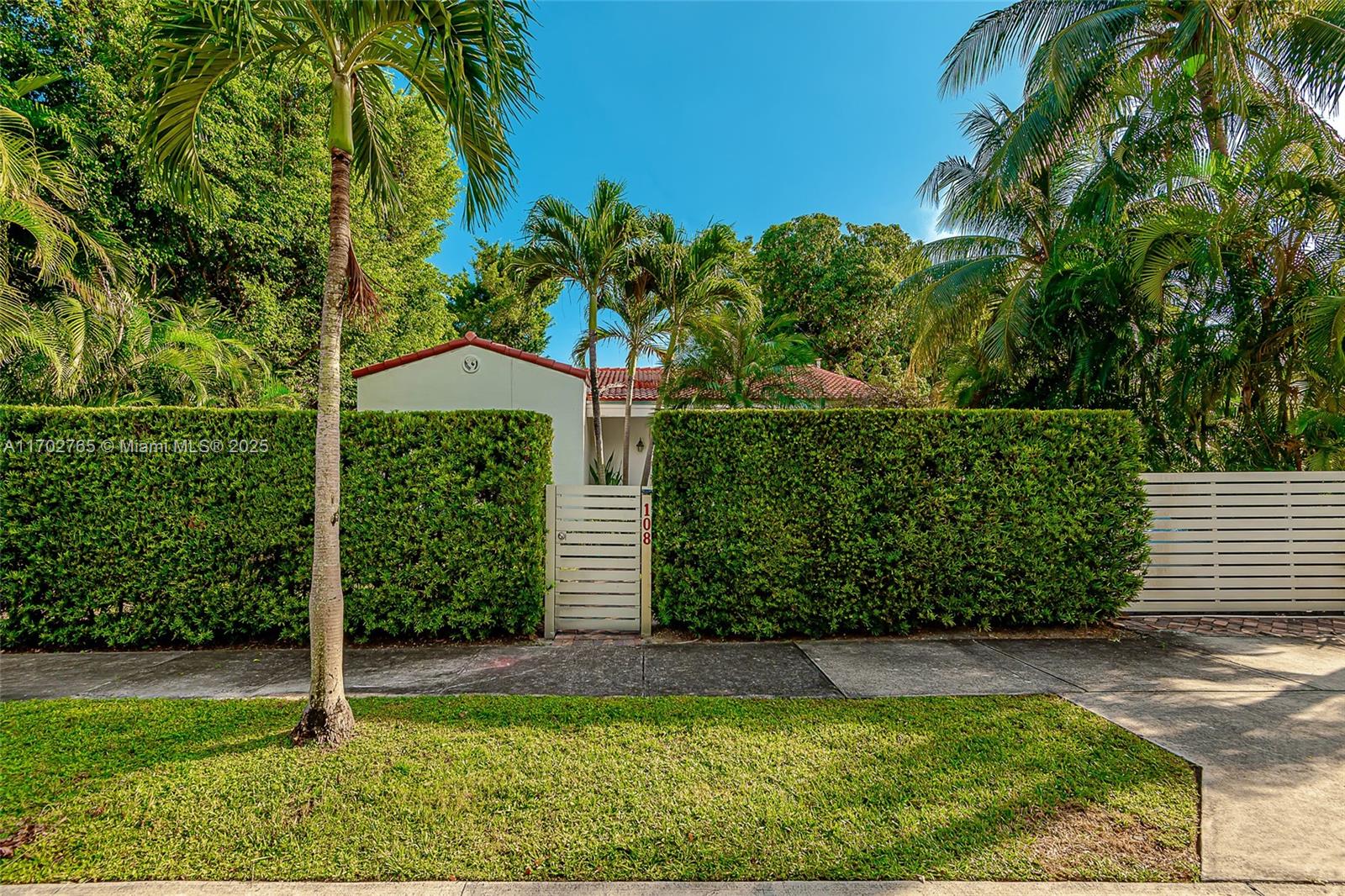 108 2nd Dilido Ter, Miami Beach, Miami-Dade County, Florida - 3 Bedrooms  
2 Bathrooms - 