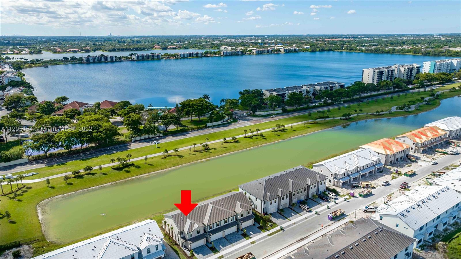 OAK TREE PROPERTY REDEVEL - Residential Lease