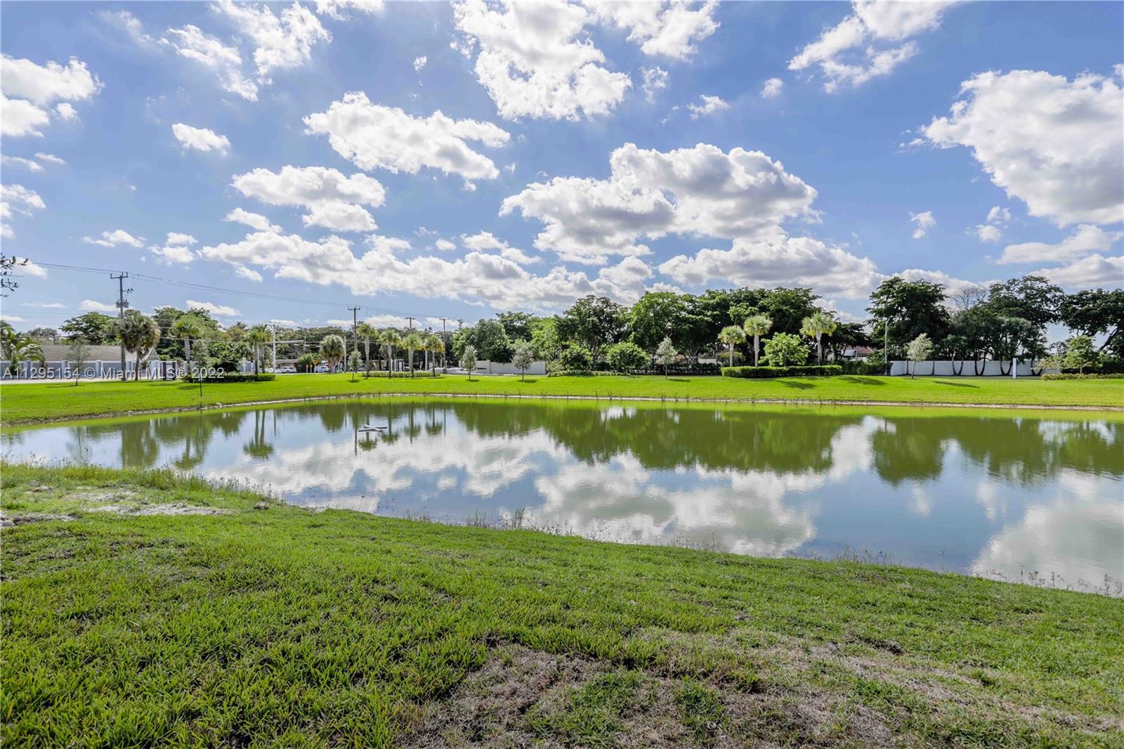 OAK TREE PROPERTY REDEVEL - Residential Lease