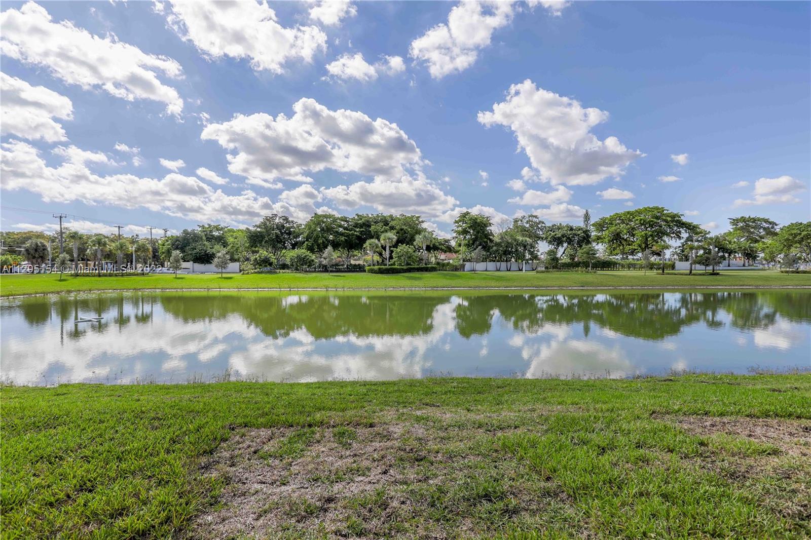 OAK TREE PROPERTY REDEVEL - Residential Lease