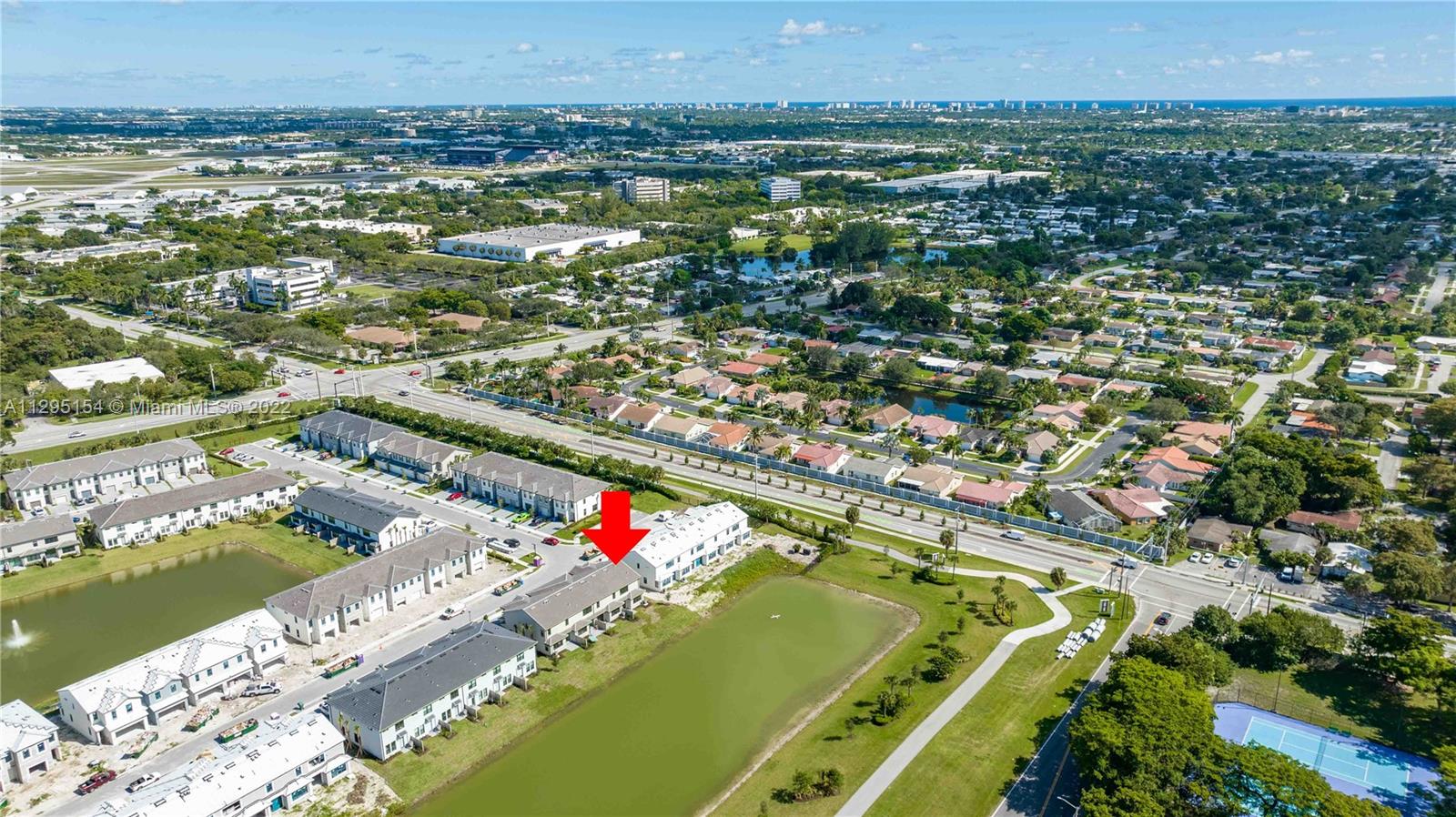 OAK TREE PROPERTY REDEVEL - Residential Lease
