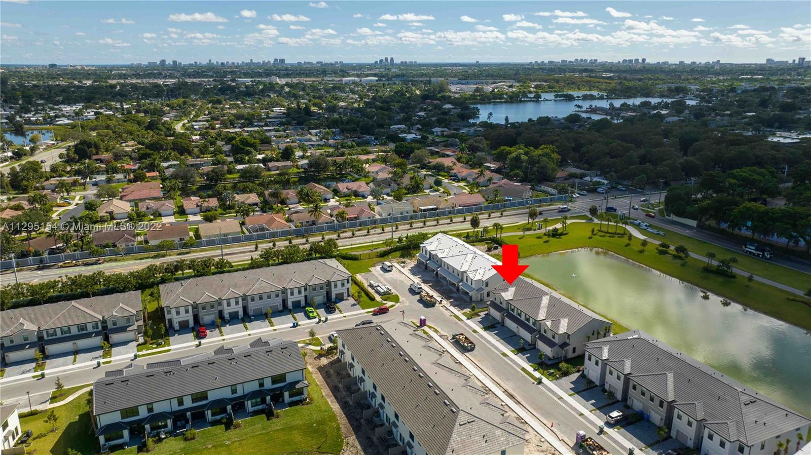 OAK TREE PROPERTY REDEVEL - Residential Lease