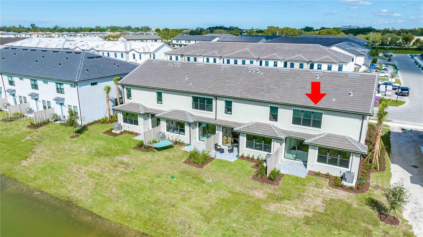 OAK TREE PROPERTY REDEVEL - Residential Lease