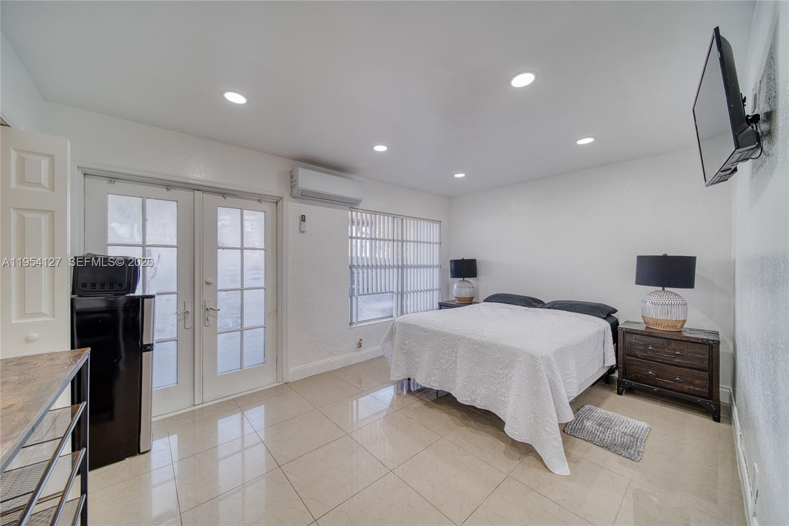 WOODLAWN - Residential