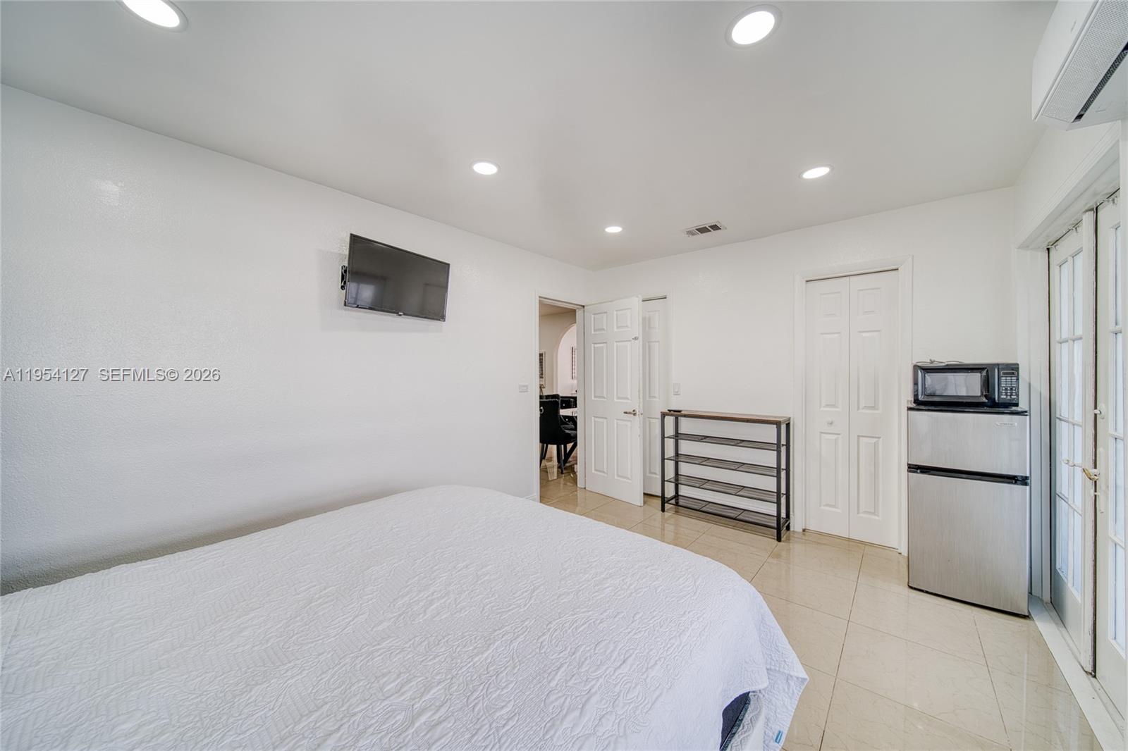 WOODLAWN - Residential