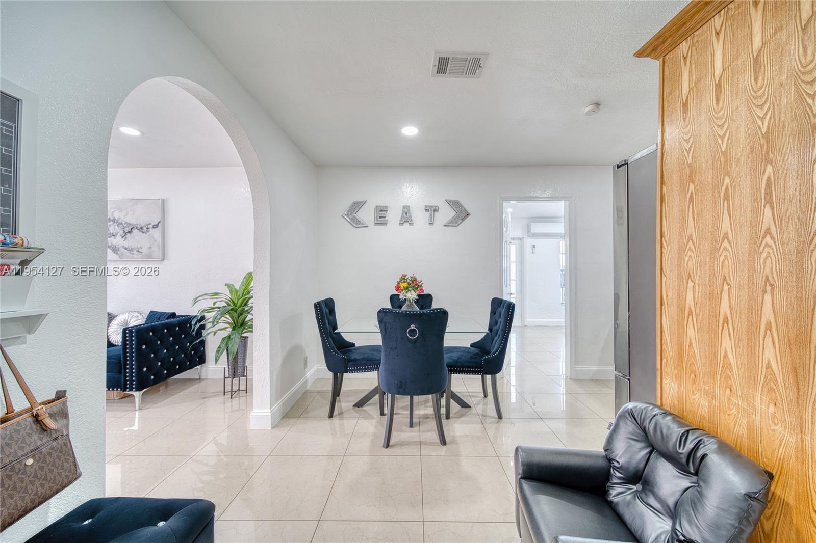 WOODLAWN - Residential