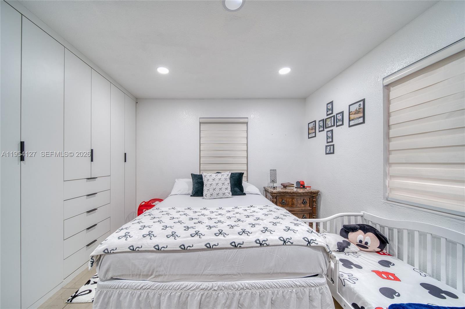 WOODLAWN - Residential