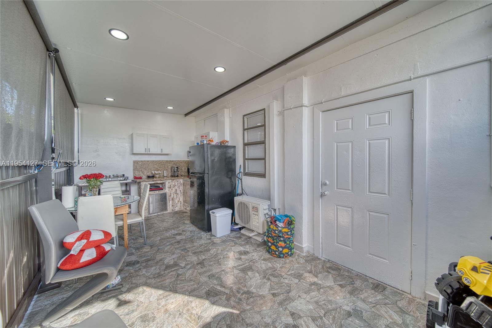 WOODLAWN - Residential