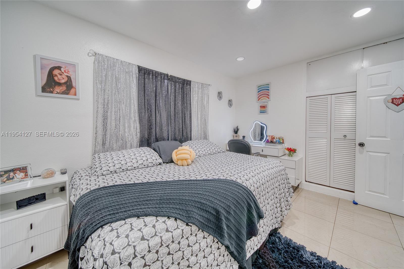 WOODLAWN - Residential