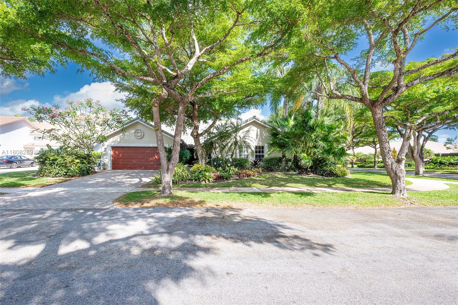 2215 SW 14th Pl