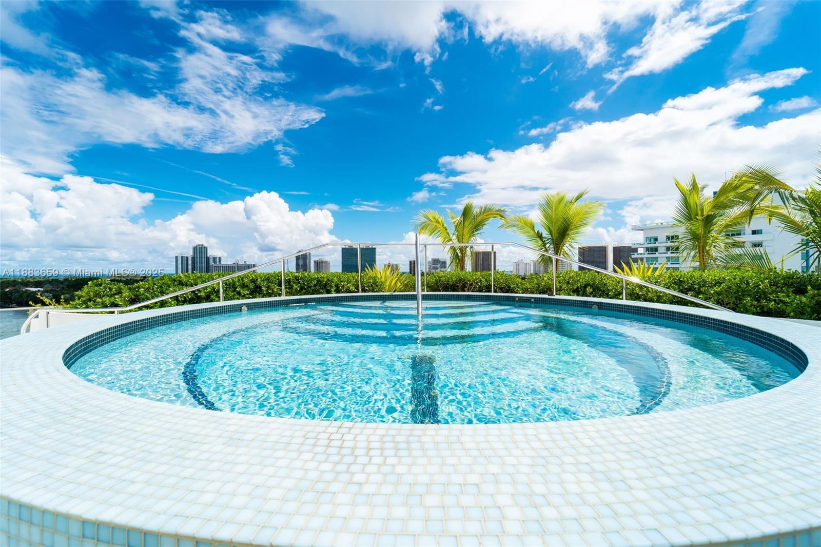 Onda Residences - Residential