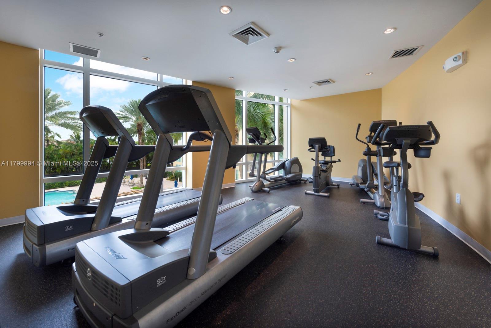 DUO CONDOMINIUM WEST - Residential