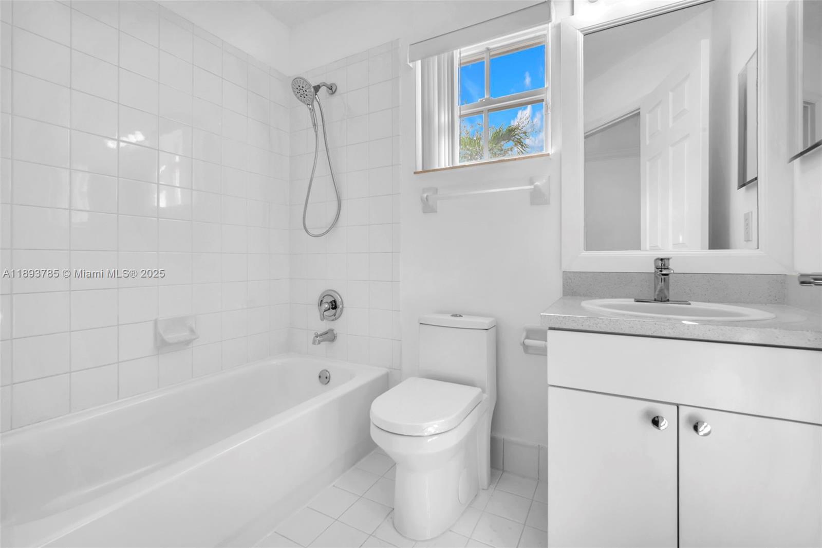 PEMBROKE ISLES 1 - Residential Lease