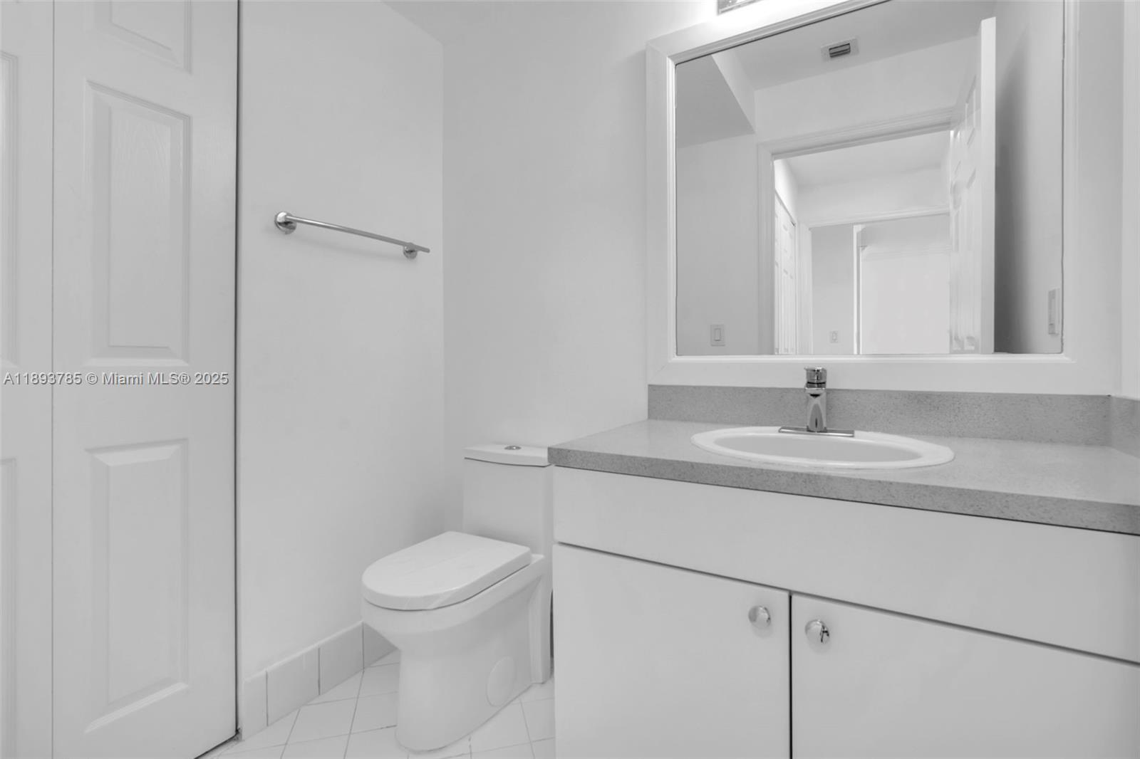 PEMBROKE ISLES 1 - Residential Lease