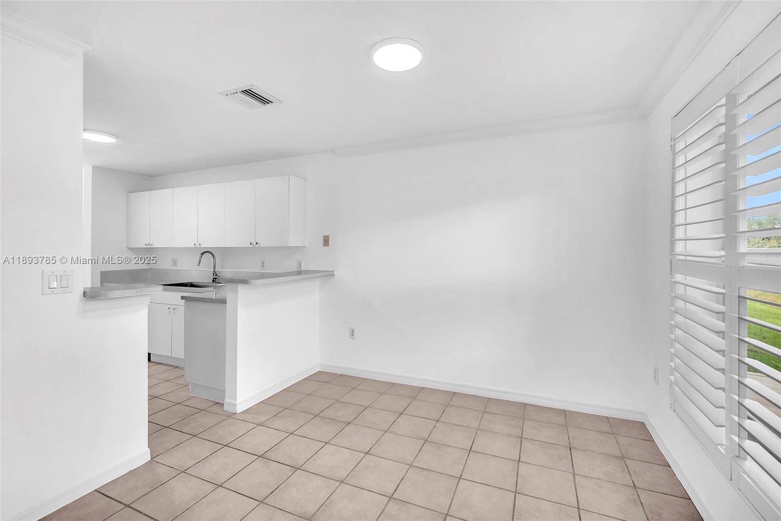 PEMBROKE ISLES 1 - Residential Lease