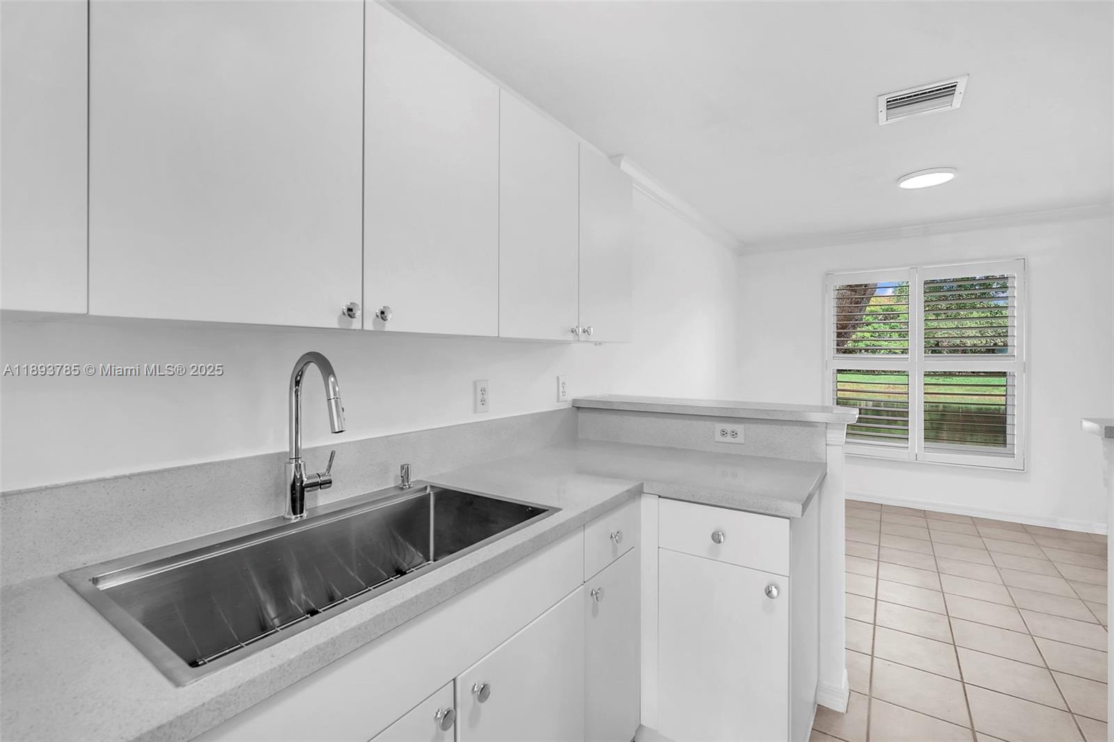 PEMBROKE ISLES 1 - Residential Lease