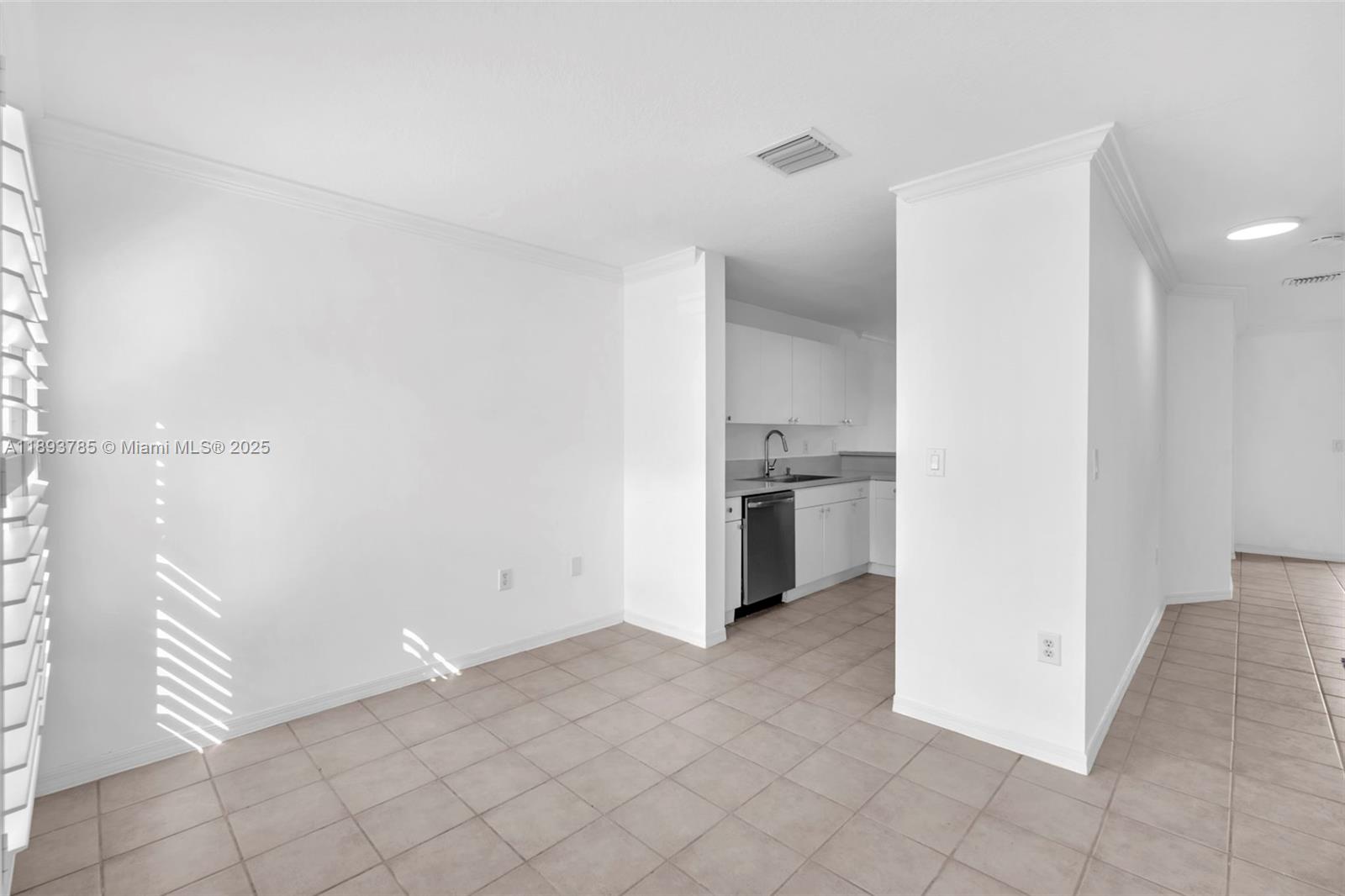 PEMBROKE ISLES 1 - Residential Lease