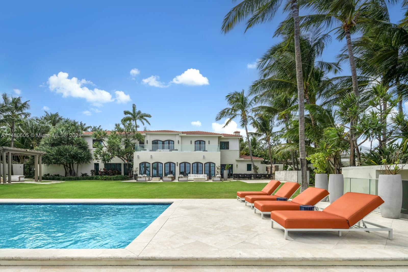 GOLDEN BEACH SEC C - Residential