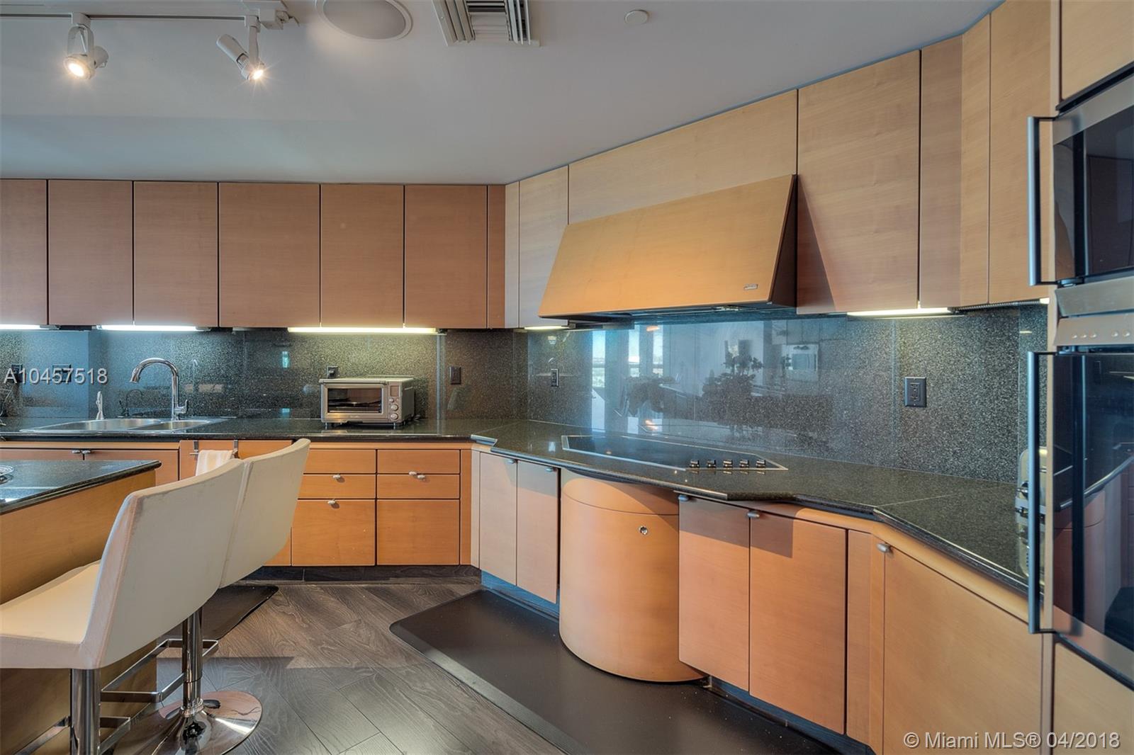 SANTA MARIA CONDO - Residential