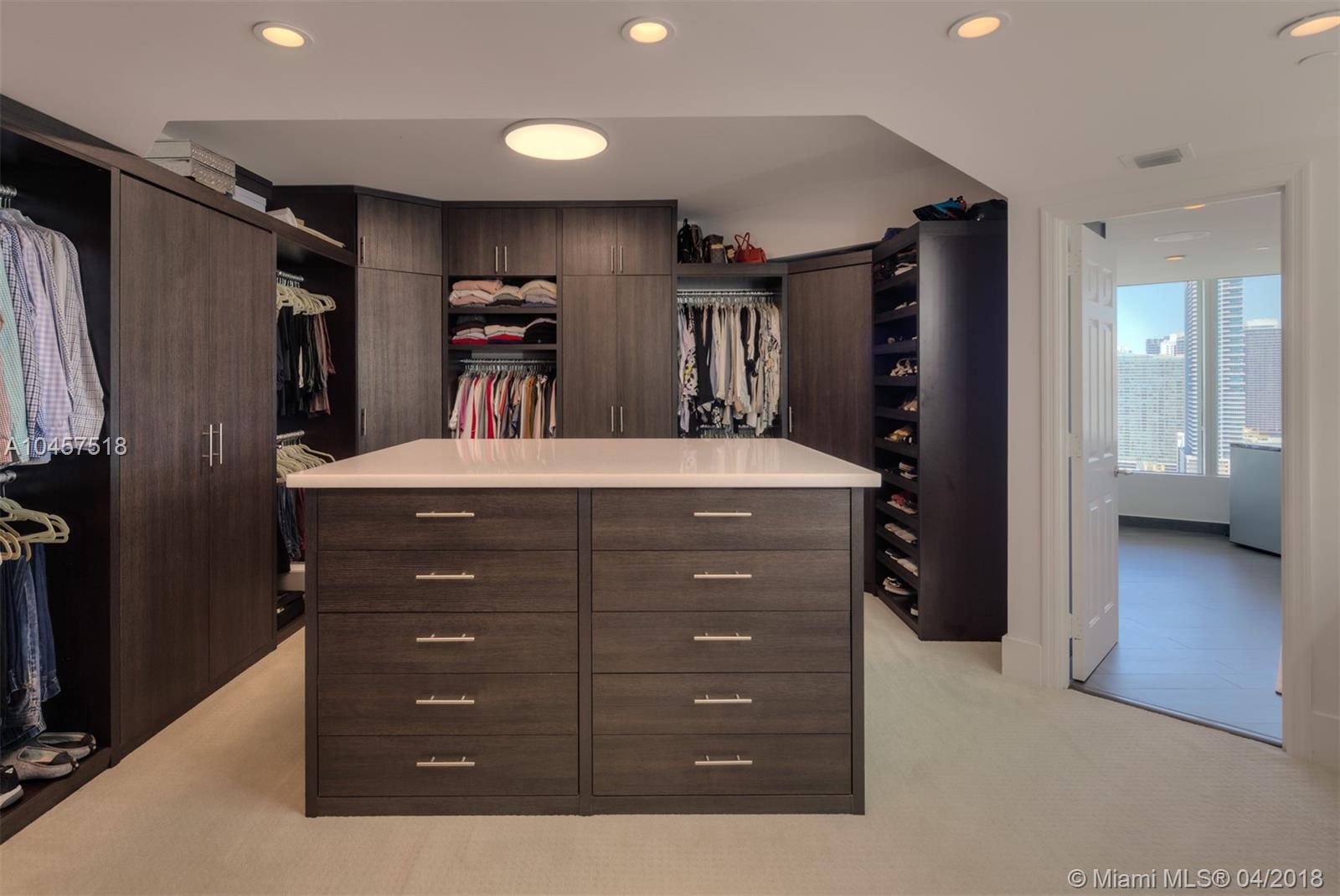 SANTA MARIA CONDO - Residential