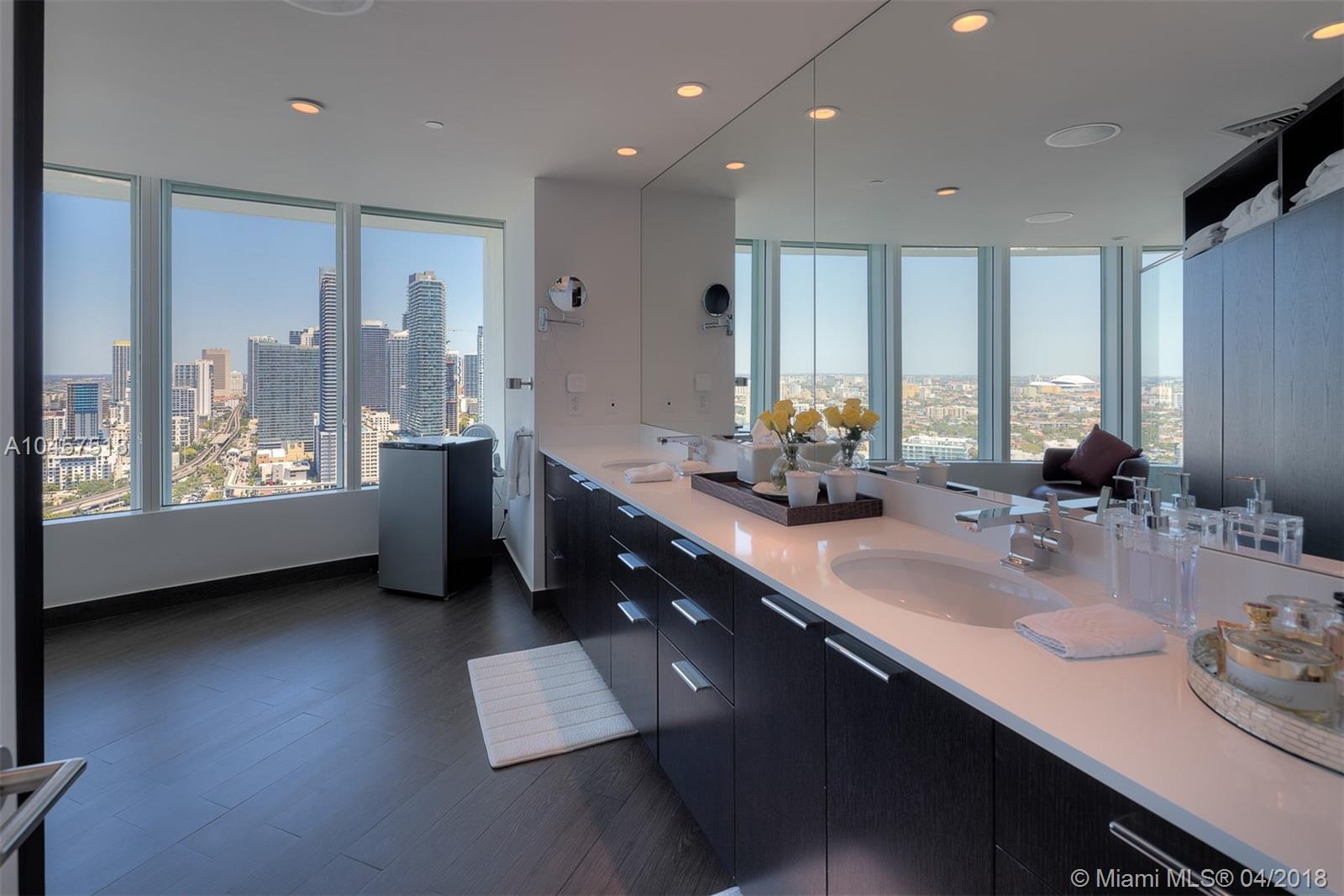 SANTA MARIA CONDO - Residential