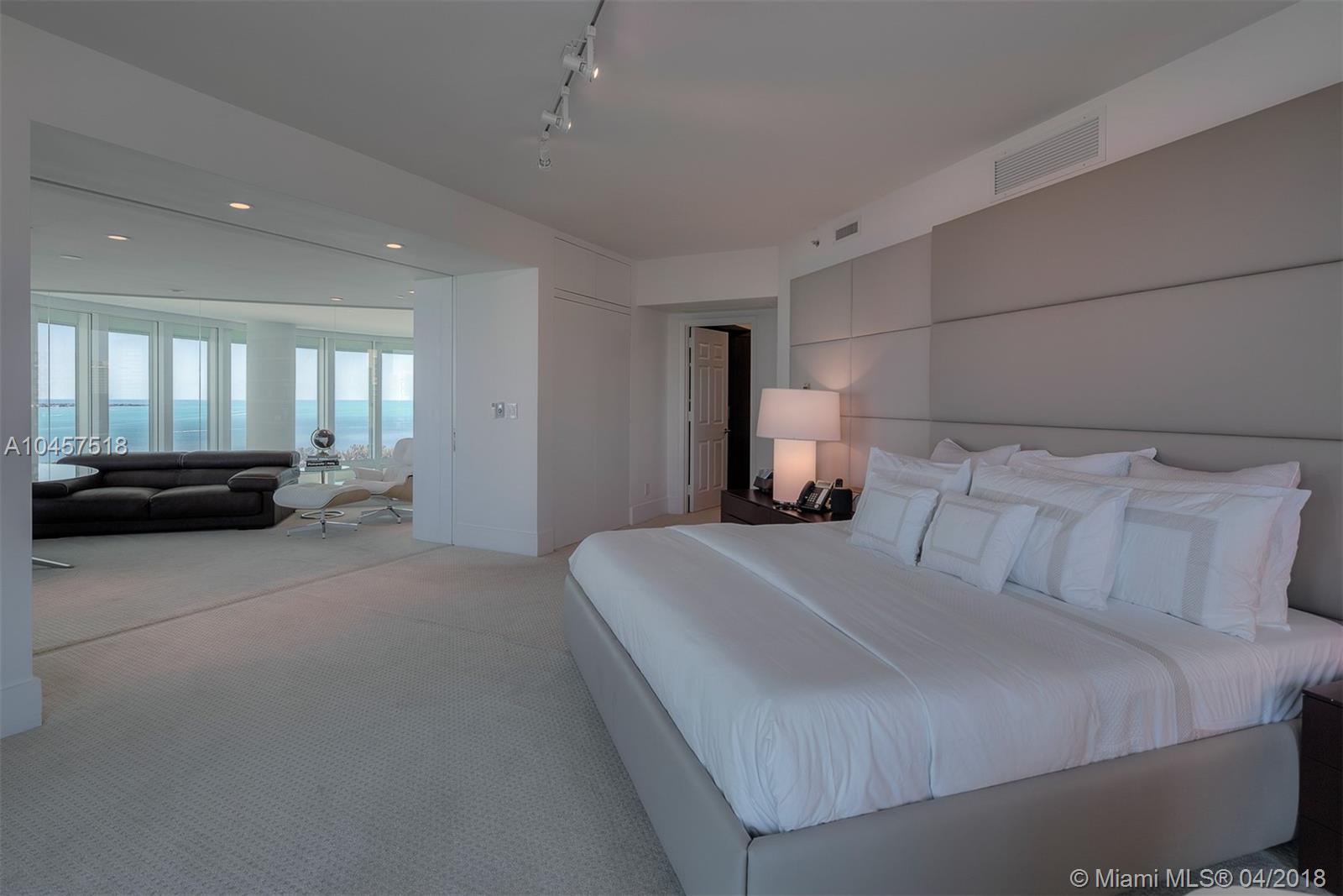 SANTA MARIA CONDO - Residential