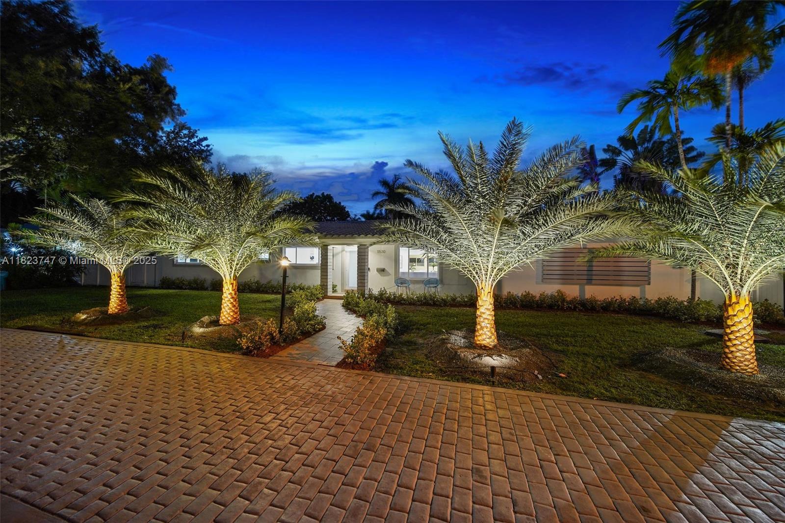Property for Sale at 11530 Ne 7th Ave, Biscayne Park, Miami-Dade County, Florida - Bedrooms: 4 
Bathrooms: 4  - $1,750,000