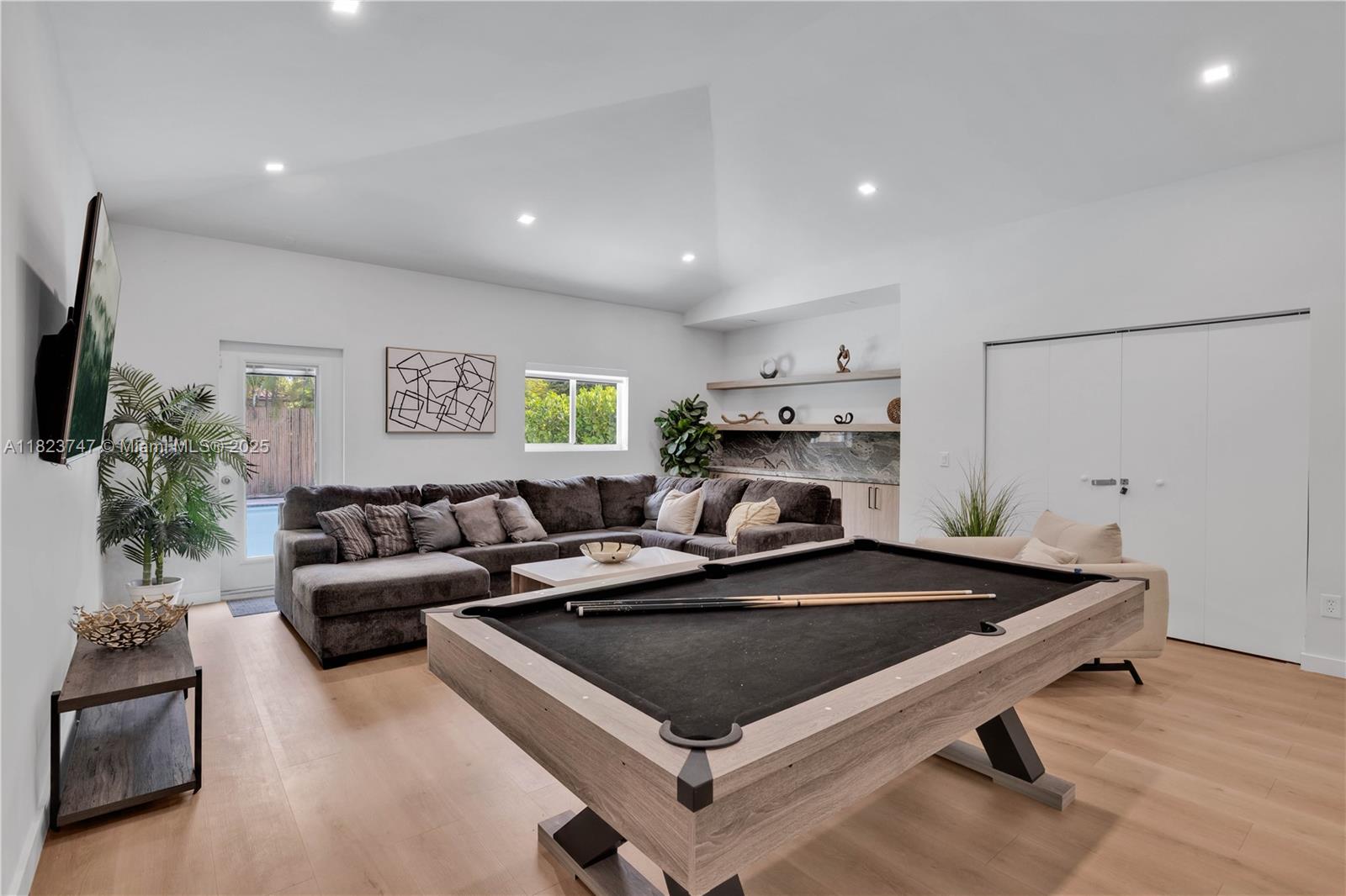 GRIFFING BISCAYNE PARK ES - Residential