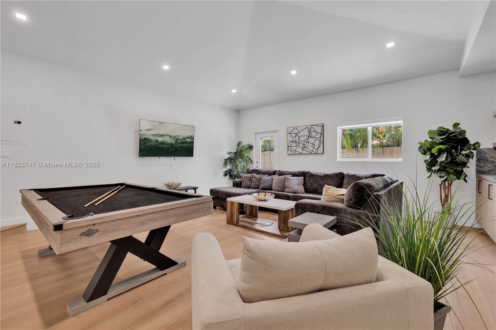 GRIFFING BISCAYNE PARK ES - Residential