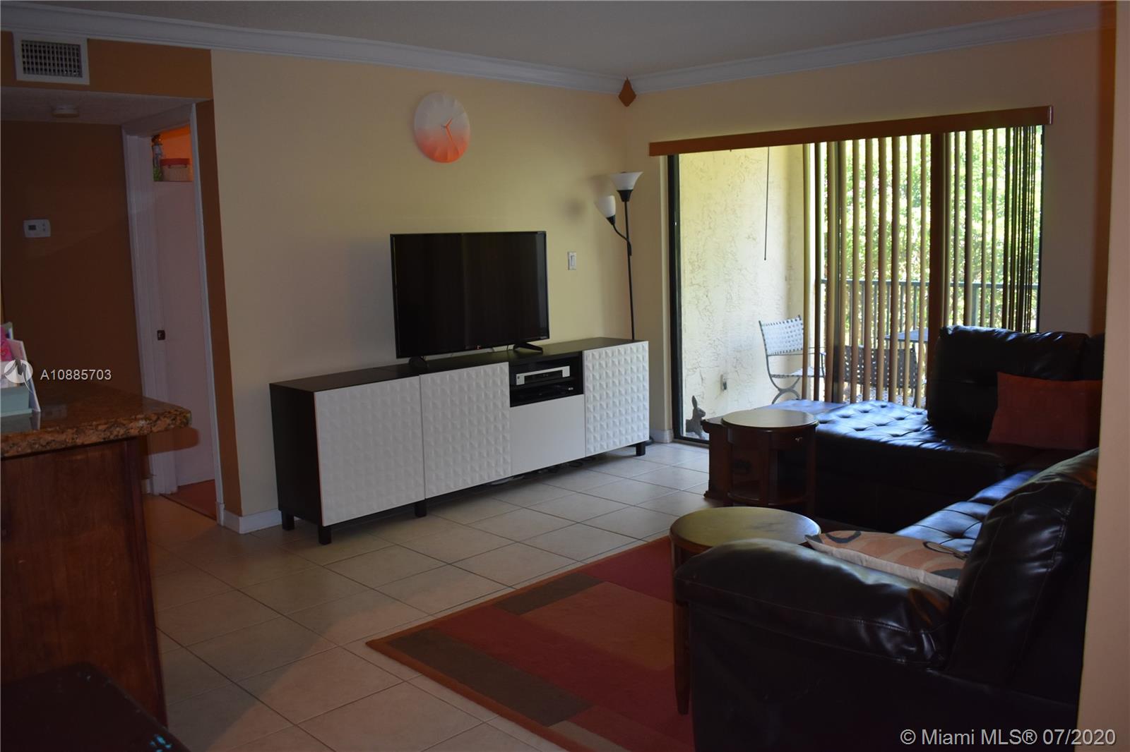 HOLLYWOOD PARC CONDO - Residential