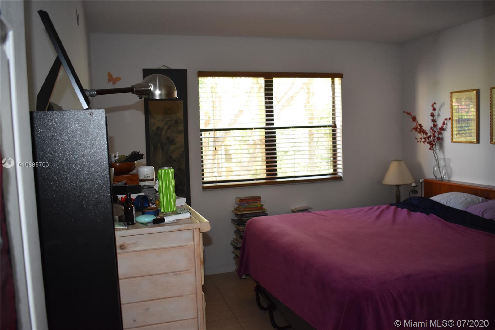 HOLLYWOOD PARC CONDO - Residential