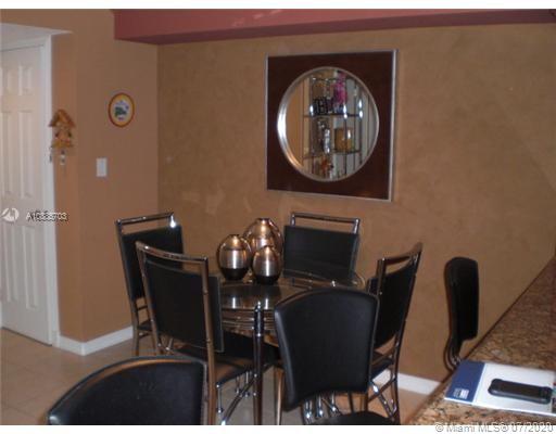 HOLLYWOOD PARC CONDO - Residential