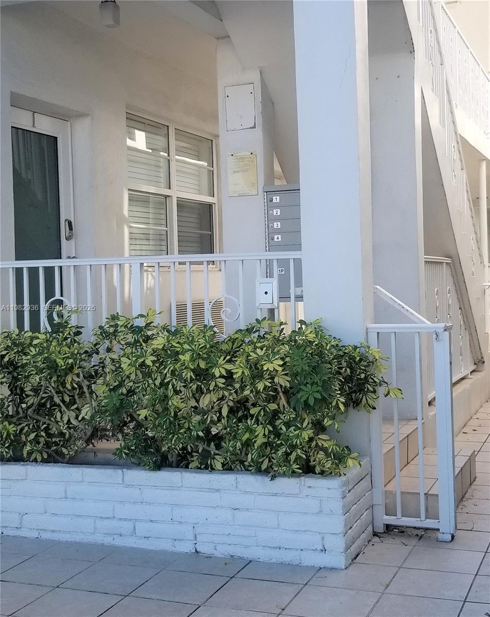 THE CARLYLE ON 75TH STREE - Residential Lease