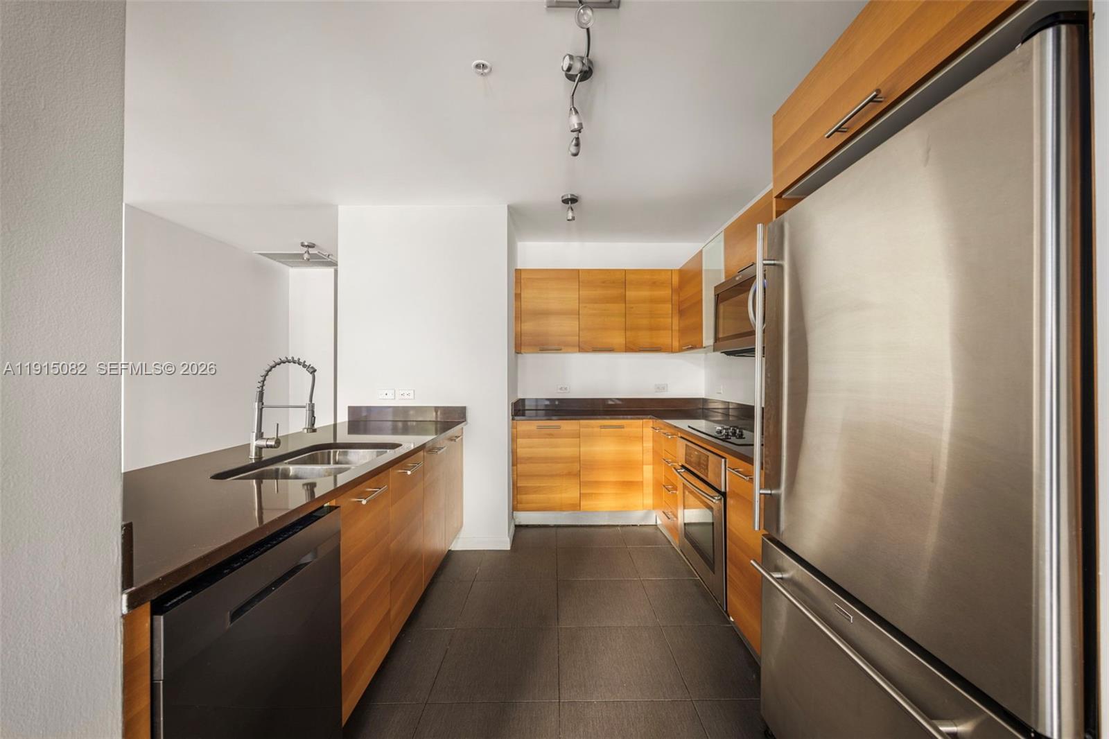 FOUR MIDTOWN MIAMI CONDO - Residential