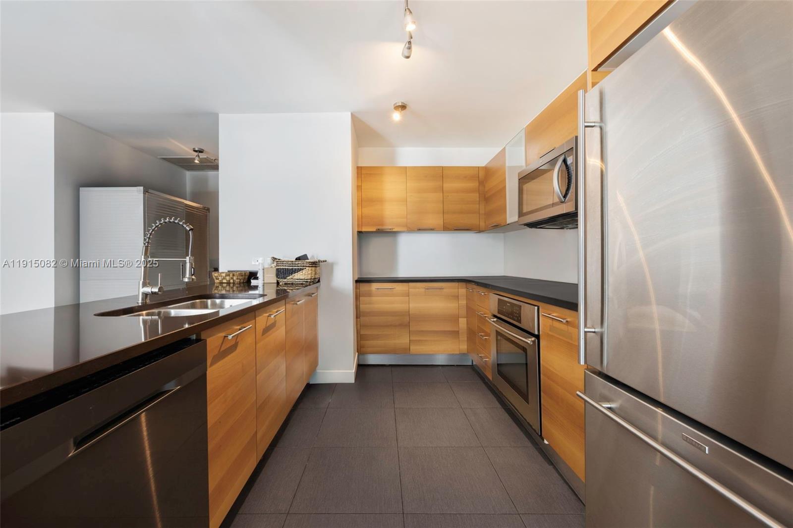 FOUR MIDTOWN MIAMI CONDO - Residential